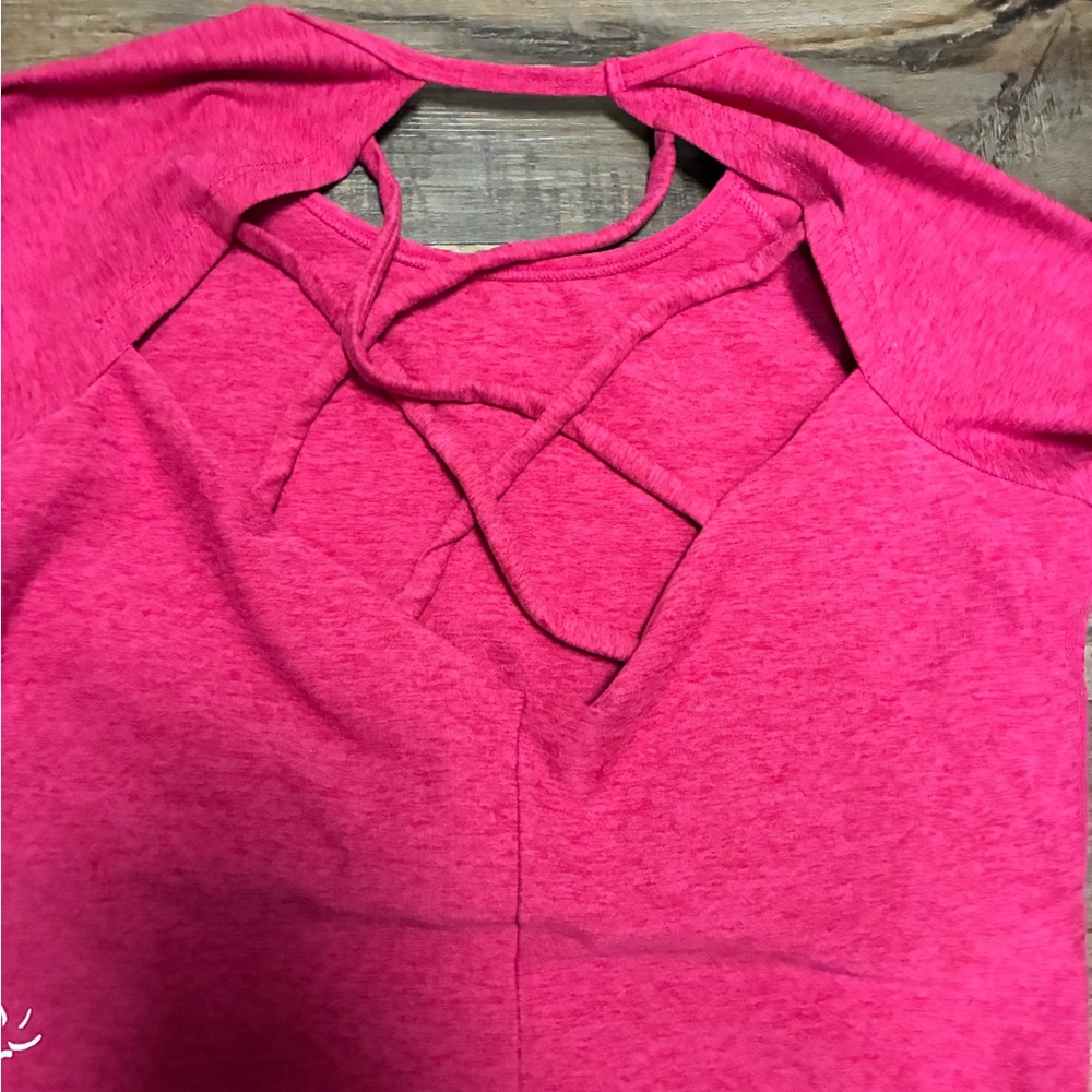 Beyond Yoga Pink Crisscross Back Long Sleeve Crop Athletic Top Size Large - Picture 6 of 8